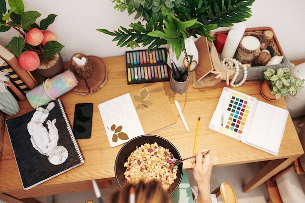 Unlock Hidden Income: Monetize Skills & Hobbies Online