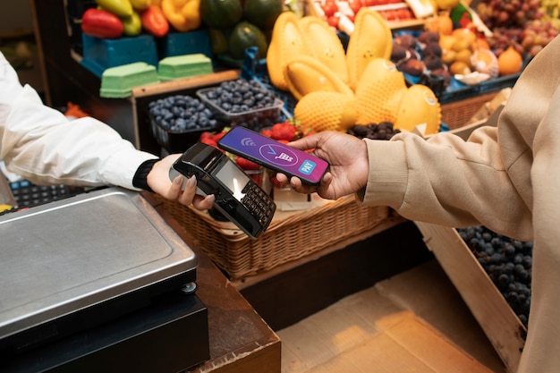 Maximize Grocery Savings: Credit Cards with Up to 15% Cash Back
