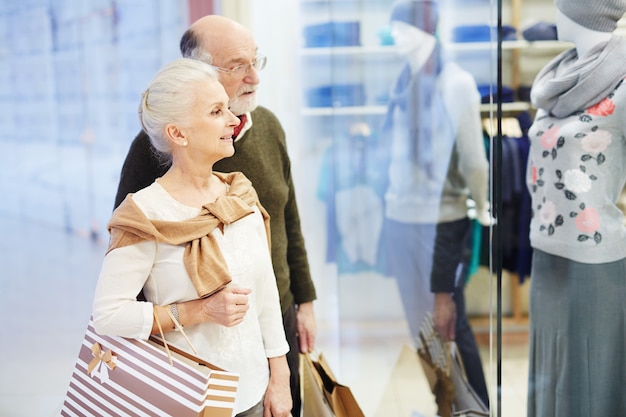 Unlock Exclusive Discounts: Student & Senior Savings Programs