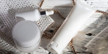 Free Makeup Samples: Your Guide to Sephora & Ulta Freebies - Cover Image