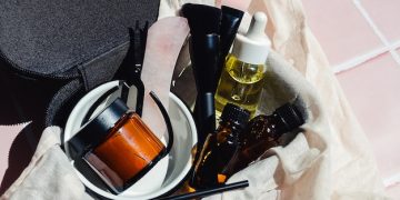 Score Free Beauty Samples: Insider Tips for $30+ Worth of Products - Cover Image