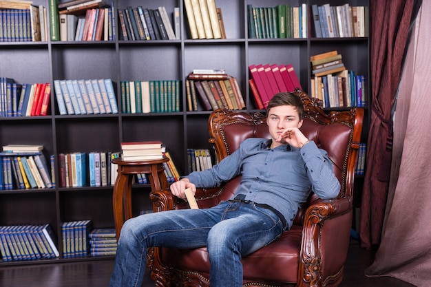 Free Books: Your Guide to Ebooks and Audiobooks in 2025