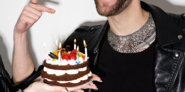 Get Free Birthday Stuff: Your Ultimate Guide to Free Food and Gifts - Cover Image